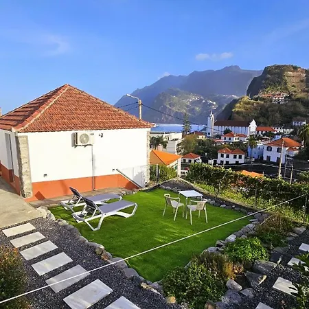 Сasa de vacaciones Dinos Sea View *