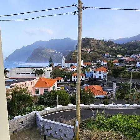 Dinos Sea View