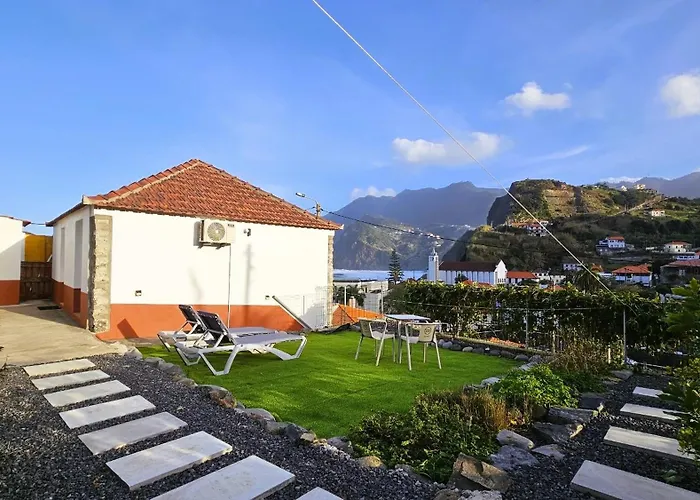 Dinos Sea View بيت للعطل