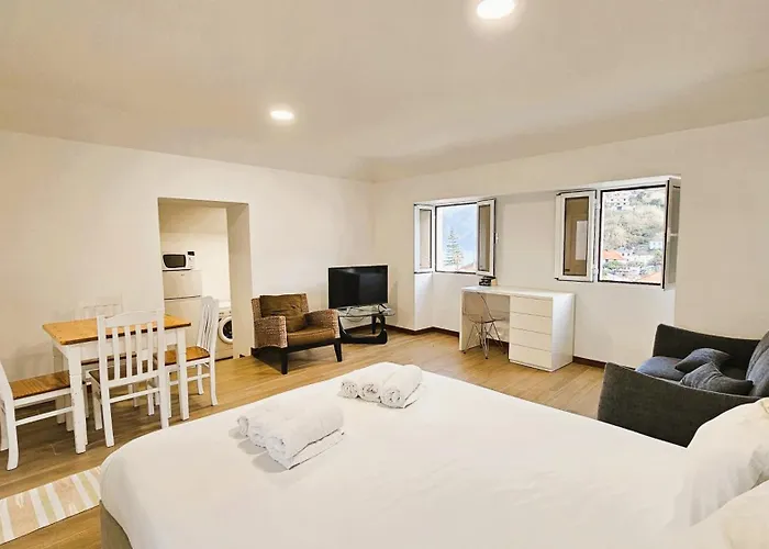 بيت للعطل Dinos Sea View